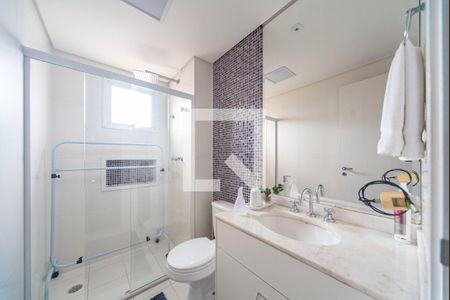 Apartamento à venda com 180m², 3 quartos e 3 vagas Apartamento à venda com 180m², 3 quartos e 3 vagasBanheiro Social