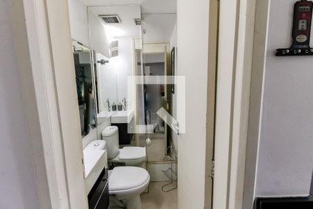 Banheiro de apartamento à venda com 1 quarto, 84m² em Vila Andrade, São Paulo