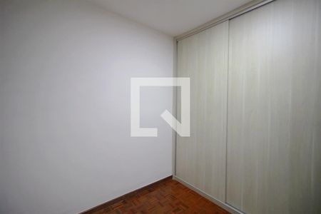 Quarto 2 de apartamento para alugar com 2 quartos, 60m² em Jardim América, Belo Horizonte