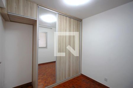 Quarto 1 de apartamento para alugar com 2 quartos, 60m² em Jardim América, Belo Horizonte