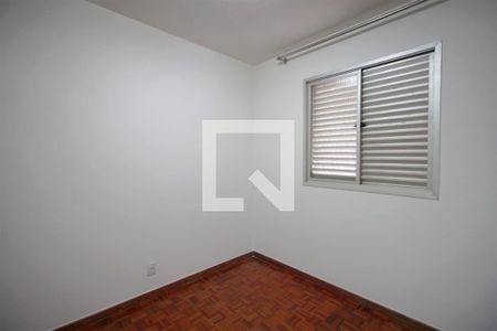 Quarto 1 de apartamento para alugar com 2 quartos, 60m² em Jardim América, Belo Horizonte