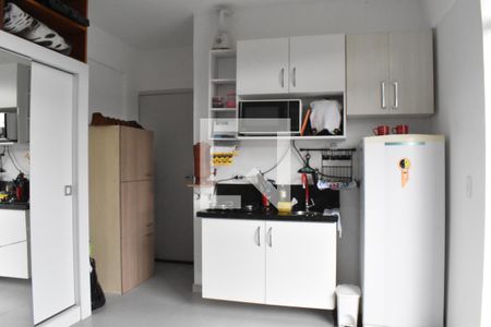 Sala/Quarto de apartamento para alugar com 1 quarto, 23m² em Tingui, Curitiba