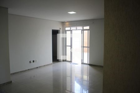 Apartamento para alugar com 3 quartos, 200m² em Inconfidentes, Contagem