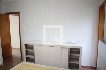 Quarto de apartamento para alugar com 3 quartos, 200m² em Inconfidentes, Contagem