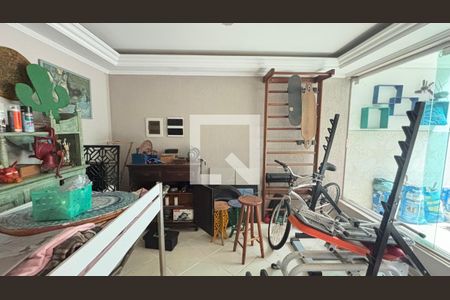 Casa à venda com 450m², 4 quartos e 3 vagas Casa à venda com 450m², 4 quartos e 3 vagasQuarto da Piscina