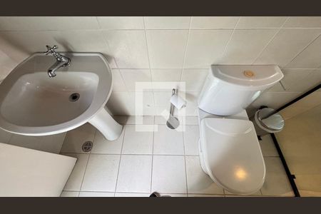 Casa à venda com 450m², 4 quartos e 3 vagas Casa à venda com 450m², 4 quartos e 3 vagasBanheiro