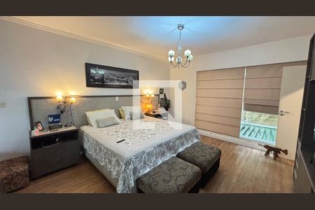 Casa à venda com 450m², 4 quartos e 3 vagas Casa à venda com 450m², 4 quartos e 3 vagasSuite 1