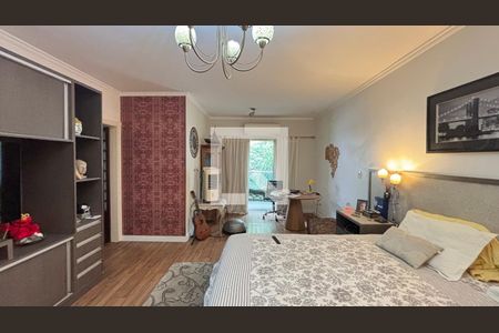 Casa à venda com 450m², 4 quartos e 3 vagas Casa à venda com 450m², 4 quartos e 3 vagasSuite 1