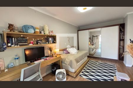 Casa à venda com 450m², 4 quartos e 3 vagas Casa à venda com 450m², 4 quartos e 3 vagasSuíte 3