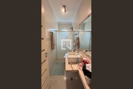 Casa à venda com 450m², 4 quartos e 3 vagas Casa à venda com 450m², 4 quartos e 3 vagasBanheiro da Suíte 3