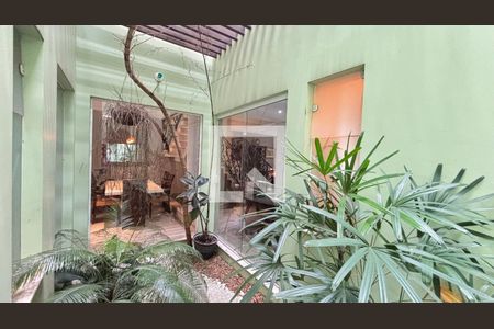 Casa à venda com 450m², 4 quartos e 3 vagas Casa à venda com 450m², 4 quartos e 3 vagasJardim de Inverno