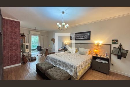 Casa à venda com 450m², 4 quartos e 3 vagas Casa à venda com 450m², 4 quartos e 3 vagasSuite 1