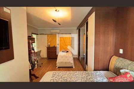 Casa à venda com 450m², 4 quartos e 3 vagas Casa à venda com 450m², 4 quartos e 3 vagasSuite 2