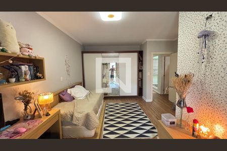 Casa à venda com 450m², 4 quartos e 3 vagas Casa à venda com 450m², 4 quartos e 3 vagasSuíte 3