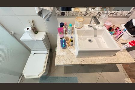 Casa à venda com 450m², 4 quartos e 3 vagas Casa à venda com 450m², 4 quartos e 3 vagasBanheiro da Suíte 3