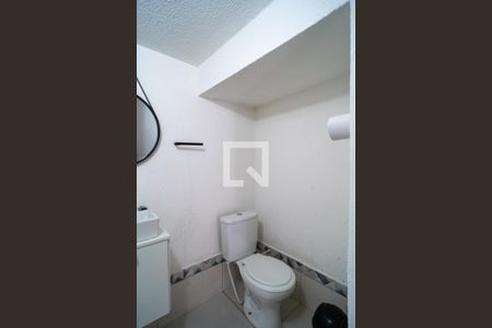 Banheiro de kitnet/studio para alugar com 1 quarto, 30m² em Jardim do Sol, Sorocaba