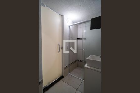 Banheiro de kitnet/studio para alugar com 1 quarto, 30m² em Jardim do Sol, Sorocaba