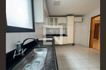 Cozinha de apartamento à venda com 4 quartos, 120m² em Alto Barroca, Belo Horizonte