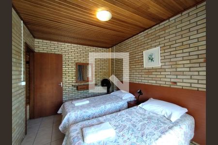 Quarto 2 de casa de condomínio para alugar com 2 quartos, 80m² em Barra da Lagoa, Florianópolis