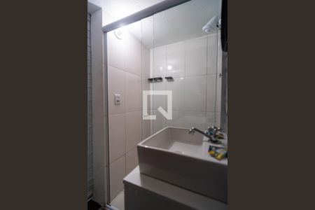 Banheiro de kitnet/studio para alugar com 1 quarto, 31m² em Jardim do Sol, Sorocaba