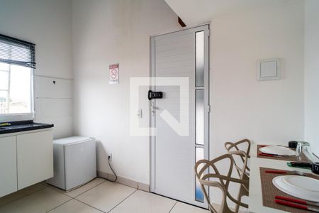 Sala de kitnet/studio para alugar com 1 quarto, 30m² em Jardim do Sol, Sorocaba