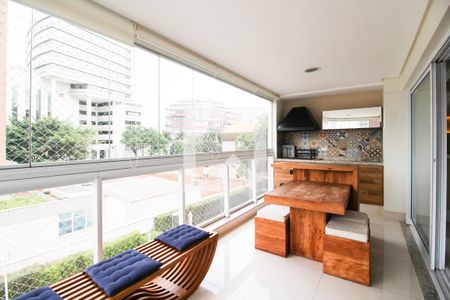 Varanda  de apartamento para alugar com 2 quartos, 120m² em Vila Olímpia, São Paulo