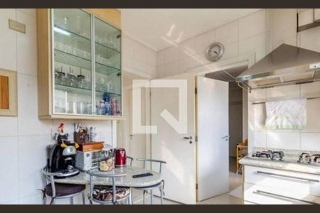 Apartamento à venda com 2 quartos, 340m² em Vila Uberabinha, São Paulo