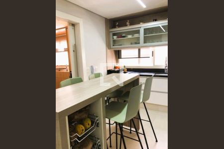 Apartamento à venda com 3 quartos, 119m² em Campo Belo, São Paulo