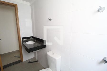 Banheiro Social de apartamento para alugar com 3 quartos, 80m² em Tubalina, Uberlândia