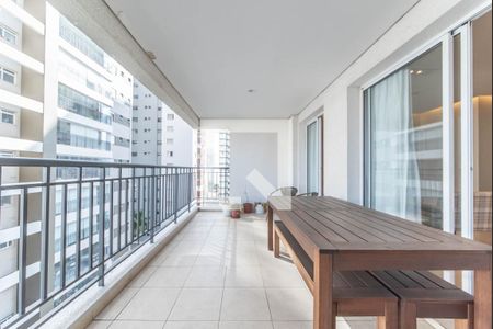 Varanda de apartamento à venda com 3 quartos, 113m² em Vila Gumercindo, São Paulo