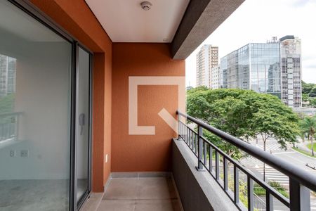 Varanda de kitnet/studio à venda com 1 quarto, 26m² em Santo Amaro, São Paulo