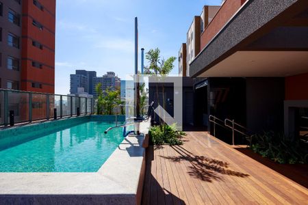 Studio à venda com 27m², 0 quarto e sem vaga Studio à venda com 27m², 0 quarto e sem vagaPiscina