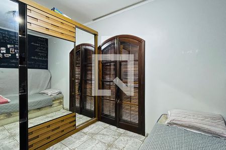 Quarto 1 de casa para alugar com 4 quartos, 125m² em Parque Continental Ii, Guarulhos