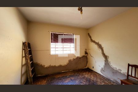 Casa à venda com 350m², 4 quartos e 1 vaga Casa à venda com 350m², 4 quartos e 1 vagaEdícula Sala