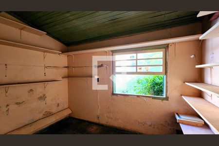 Casa à venda com 350m², 4 quartos e 1 vaga Casa à venda com 350m², 4 quartos e 1 vagaEdícula 2