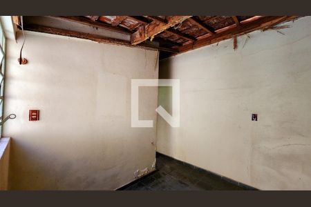 Casa à venda com 350m², 4 quartos e 1 vaga Casa à venda com 350m², 4 quartos e 1 vagaEdícula 2