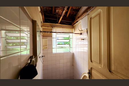 Casa à venda com 350m², 4 quartos e 1 vaga Casa à venda com 350m², 4 quartos e 1 vagaEdícula 2