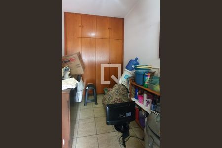 Apartamento à venda com 278m², 3 quartos e 3 vagas Apartamento à venda com 278m², 3 quartos e 3 vagasÁrea de Serviço - quarto de serviço