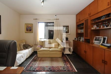 Apartamento à venda com 278m², 3 quartos e 3 vagas Apartamento à venda com 278m², 3 quartos e 3 vagasEscritório