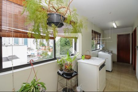 Apartamento à venda com 278m², 3 quartos e 3 vagas Apartamento à venda com 278m², 3 quartos e 3 vagasÁrea de Serviço