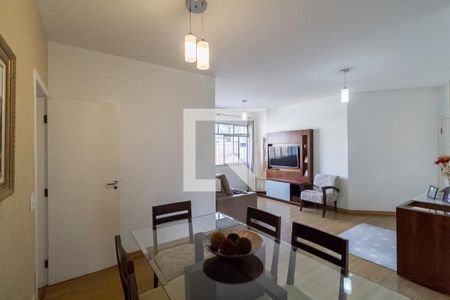 Sala de apartamento à venda com 3 quartos, 84m² em Santa Efigênia, Belo Horizonte