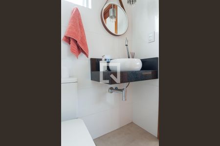 Lavabo de apartamento à venda com 3 quartos, 110m² em Tres Barras, Contagem