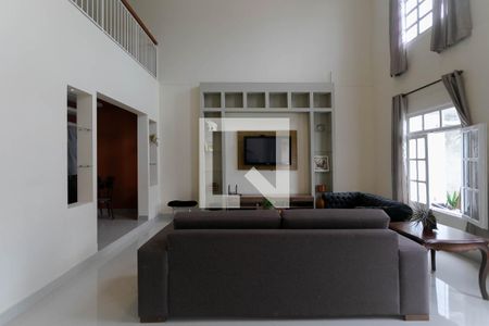 Sala de casa para alugar com 4 quartos, 350m² em Jardim Nathalie, Mogi das Cruzes