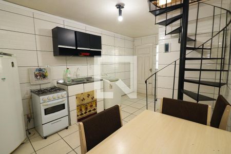 Sala/Cozinha de apartamento à venda com 1 quarto, 50m² em Teresópolis, Porto Alegre