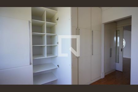 Suíte de apartamento para alugar com 3 quartos, 130m² em Centro, Florianópolis