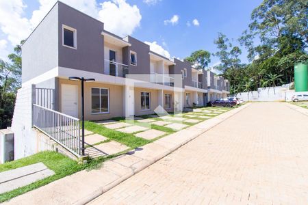 Casa de condomínio para alugar com 100m², 3 quartos e 2 vagas Casa de condomínio para alugar com 100m², 3 quartos e 2 vagasFachada do imóvel