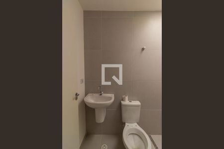 Casa de condomínio para alugar com 100m², 3 quartos e 2 vagas Casa de condomínio para alugar com 100m², 3 quartos e 2 vagasBanheiro Social