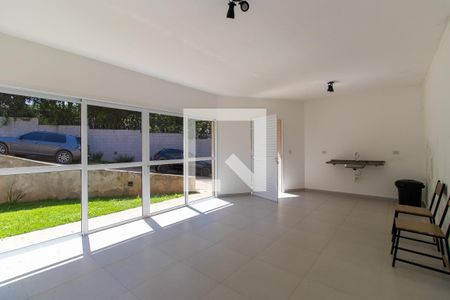 Casa de condomínio para alugar com 100m², 3 quartos e 2 vagas Casa de condomínio para alugar com 100m², 3 quartos e 2 vagasÁrea comum - Salão de festas