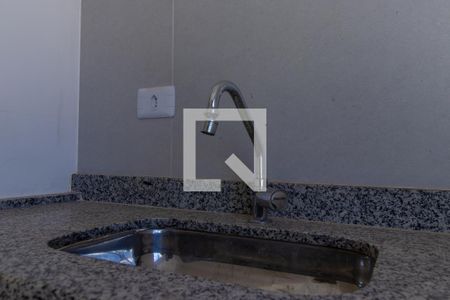 Casa de condomínio para alugar com 100m², 3 quartos e 2 vagas Casa de condomínio para alugar com 100m², 3 quartos e 2 vagasCozinha - Torneira