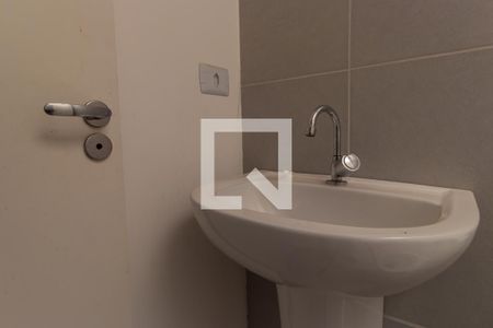 Casa de condomínio para alugar com 100m², 3 quartos e 2 vagas Casa de condomínio para alugar com 100m², 3 quartos e 2 vagasBanheiro Social